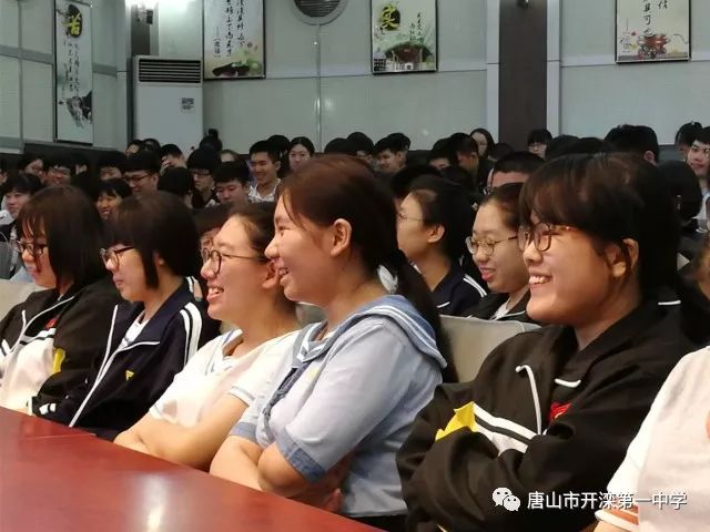 北师大的心理咨询_北京师范大学心理咨询_北师大心理咨询与治疗中心
